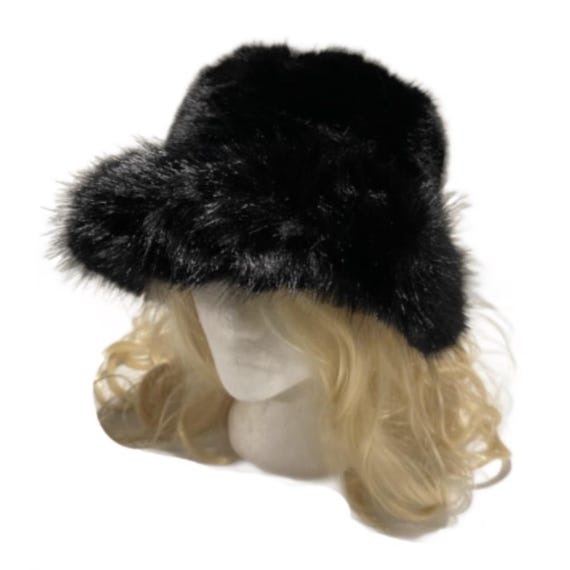 Women Winter Fluffy Plush Bucket Hat Ladies Warm Faux Fur  display picture 1