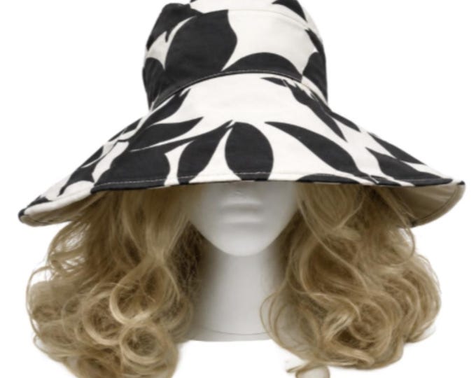 Reversible Sun Hat Wide Brim UV Protection Women's Summer Floral Foldable Bucket Hats
