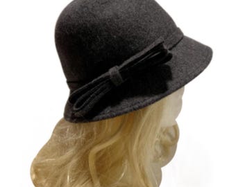 Women's Vintage Gatsby Style Wool Bucket Cloche Winter Fashion Hats