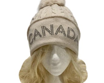 Canada Rhinestone Knitwear Cable Knit Pom Beanie Hat for Women Winter Toque
