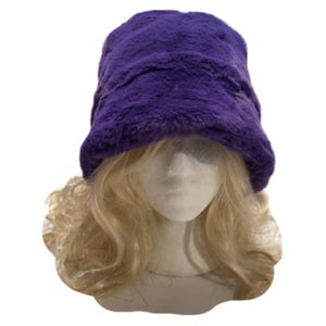 Faux Fur Bucket Fuzzy Plush Women&#39;s Winter Hat