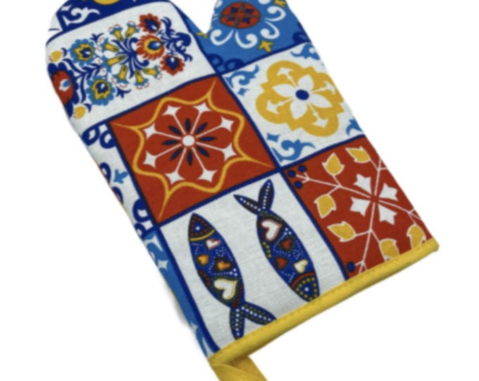 100% Cotton Oven Mitt With Portuguese Portugal Tile Pattern