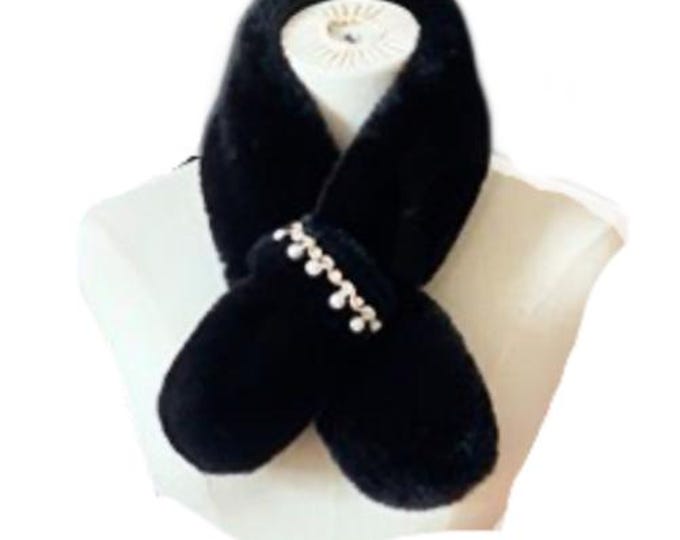 Women's Scarf Faux Fur Pull Through Flowers Faux Pearls Neck Warmer One Size