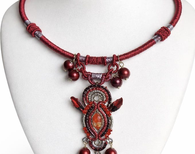Red Burgundy Women's Fashion Necklace With Pendant