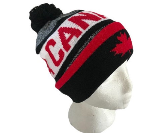 Canada Canadian Red Maple Leaf Unisex Knitted Winter Beanie Hat