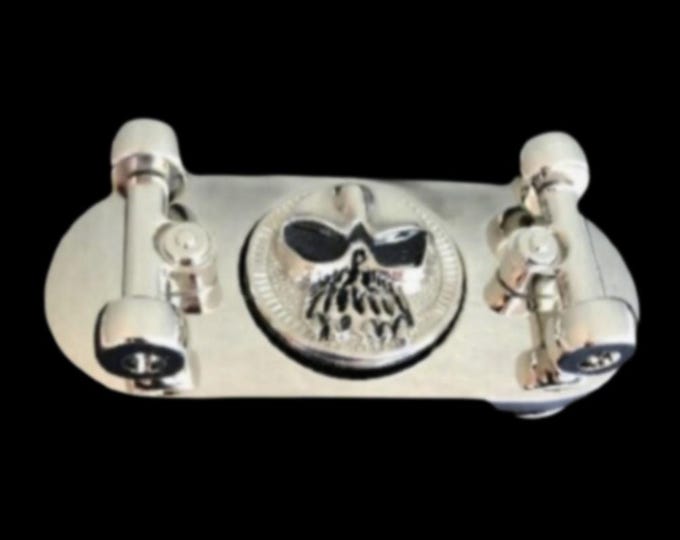 Skull Spinner Skater Skateboard Belt Buckle Rotating Wheels Outdoor Sports