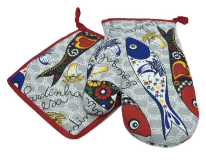 100% Cotton Traditional Portuguese Sardines Symbols Oven Kitchen Mitt Set of 2