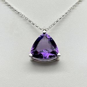 Amethyst Necklace in Sterling Silver 925, Natural Trillion Purple Amethyst 28.70 ct. and Diamond Pendant