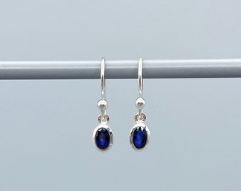 Natural Blue Sapphire 5x3mm dangle drop Earring in Sterling Silver 925