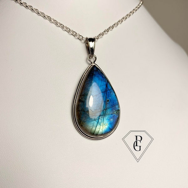 Natural Labradorite pendant, Gemstone Pendant, Sterling Silver 925, Crystal, Healing stone, Jewellery,reiki jewelry, birthstone jewelry