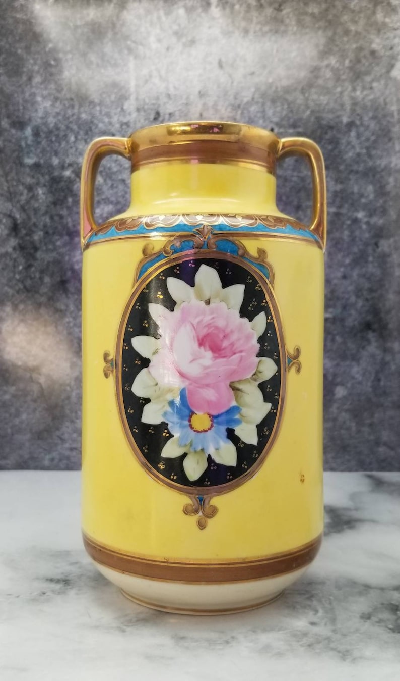 Vintage Noritake MORIMURA Handpainted Porcelain double-handled vase with gold accents
