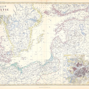 Könnte beinhalten: Antike Karte des Ostseebeckens mit detaillierter Kartografie der Region. Die Karte enthält Text, Küstenlinien und geografische Merkmale, mit einer kleineren inset Karte von St. Petersburg. Die Karte ist auf gealtertem Papier gedruckt.