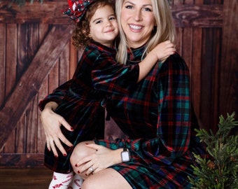 mommy and me matching christmas outfits