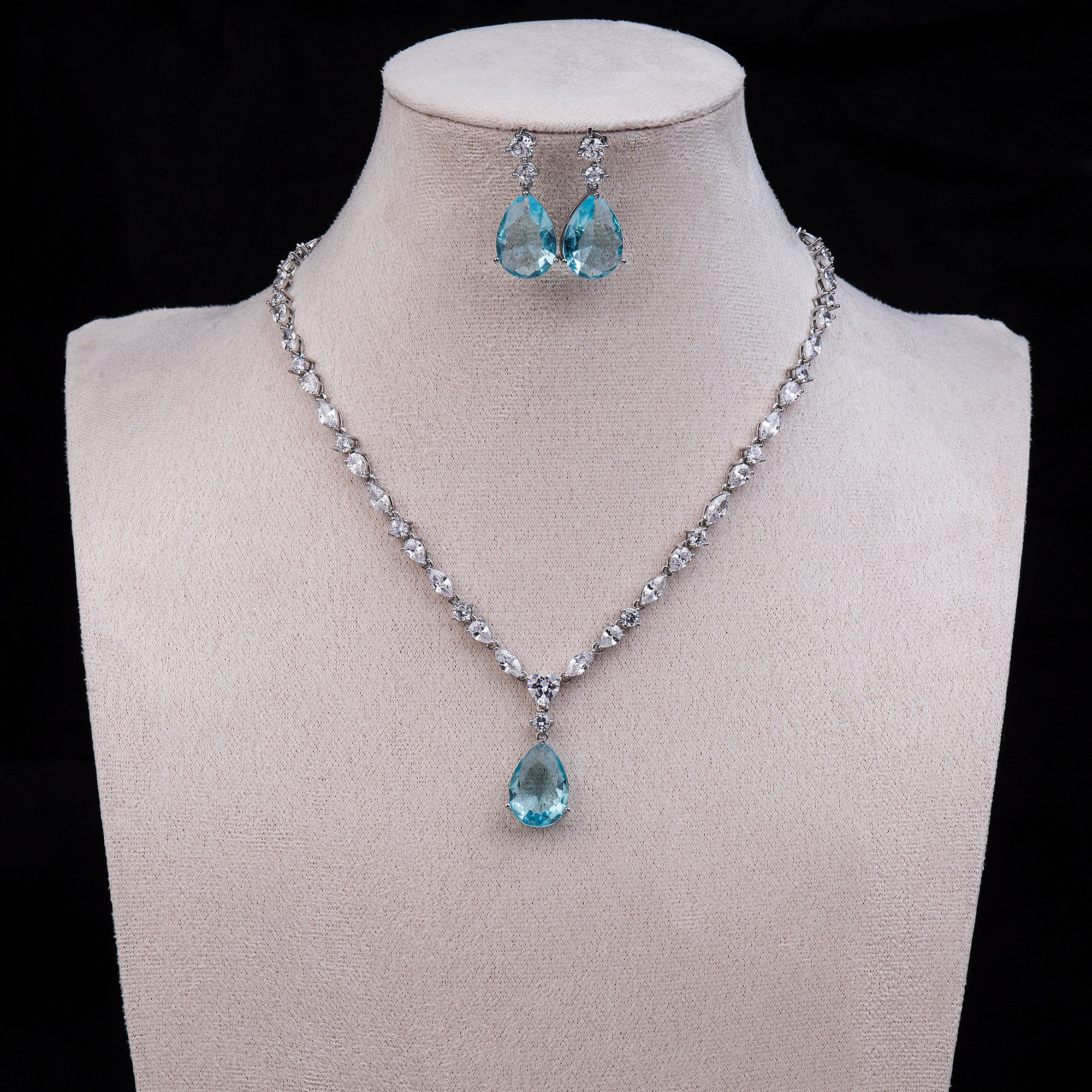 Exclusive New Luxury Jewellery Set With 5A Cubic Zirconia and