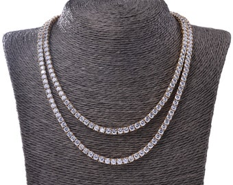 Collares y pulseras Tennis Riviera bañados en oro amarillo de 18k con diamantes simulados y circonitas cúbicas 5A de 3 mm, 4 mm y 5 mm de ancho.