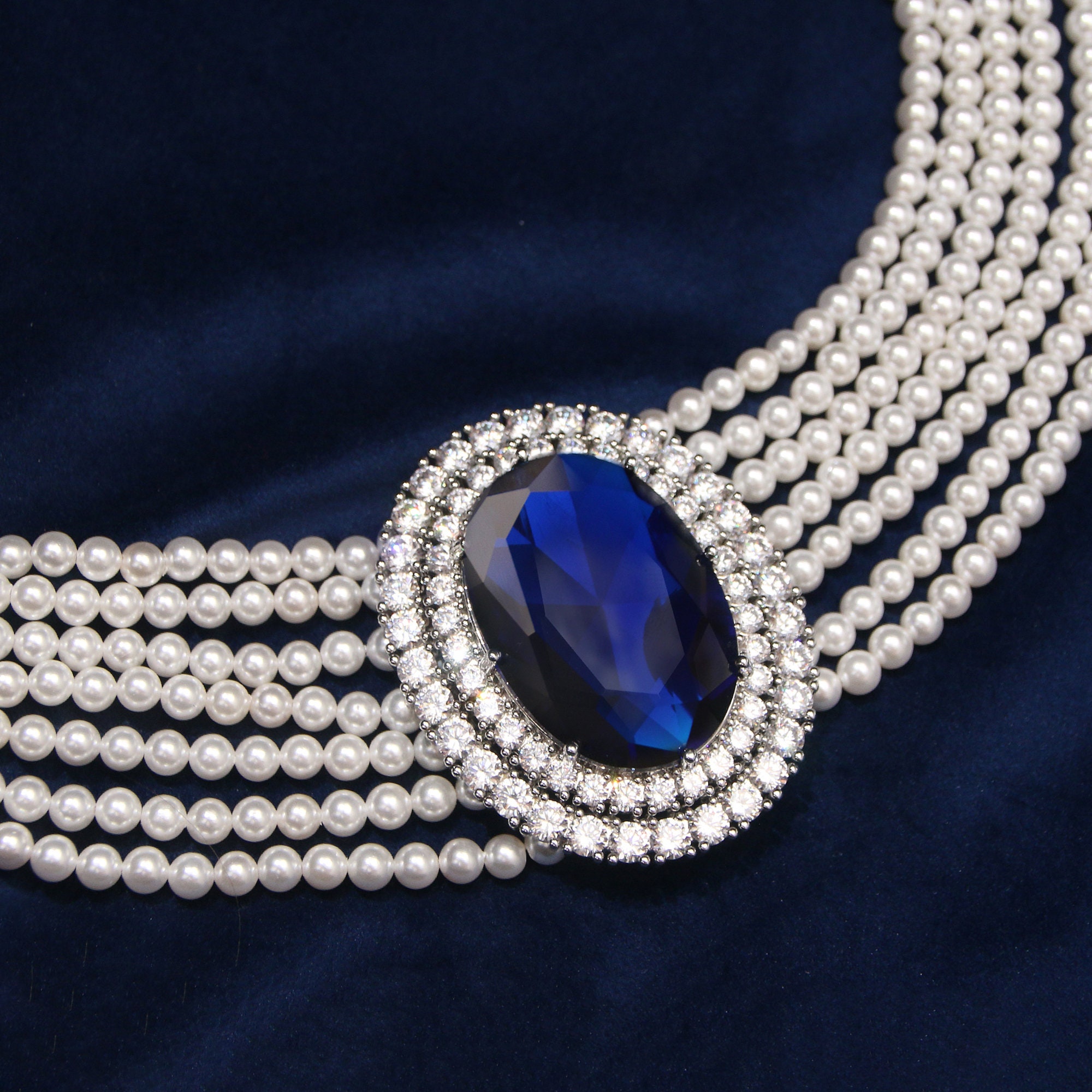 ダイアナ妃の 7 列本物のシェルパール、模造サファイア & ダイヤモンド