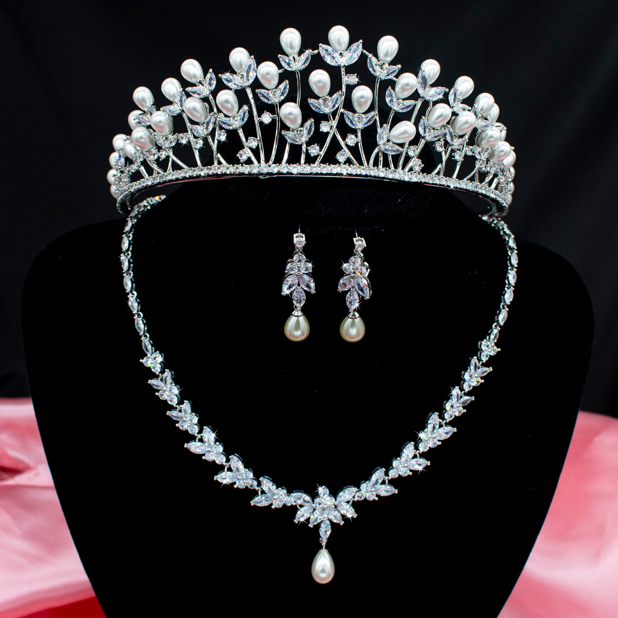 Floral Pearl Majesty Tiara