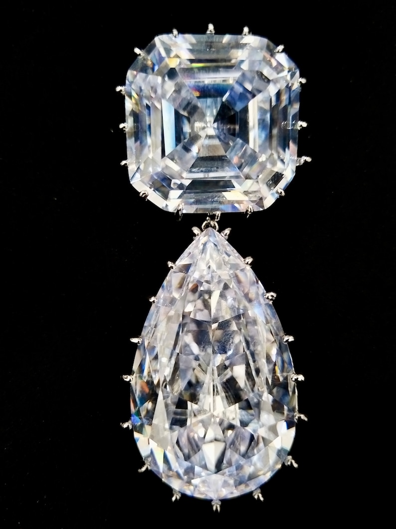 EXCLUSIVE Queen Elizabeths Cullinan III and IV Brooch Full Size Replica with Asscher & Pear Cut 5A Cubic Zirconia luxury Leather Gift Box zdjęcie 9