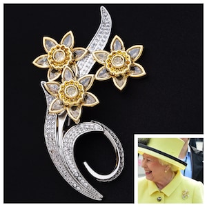 Queen Elizabeth’s Welsh Daffodil FULL SIZE Luxury Diamond Jubilee National Emblem Brooch reproduction