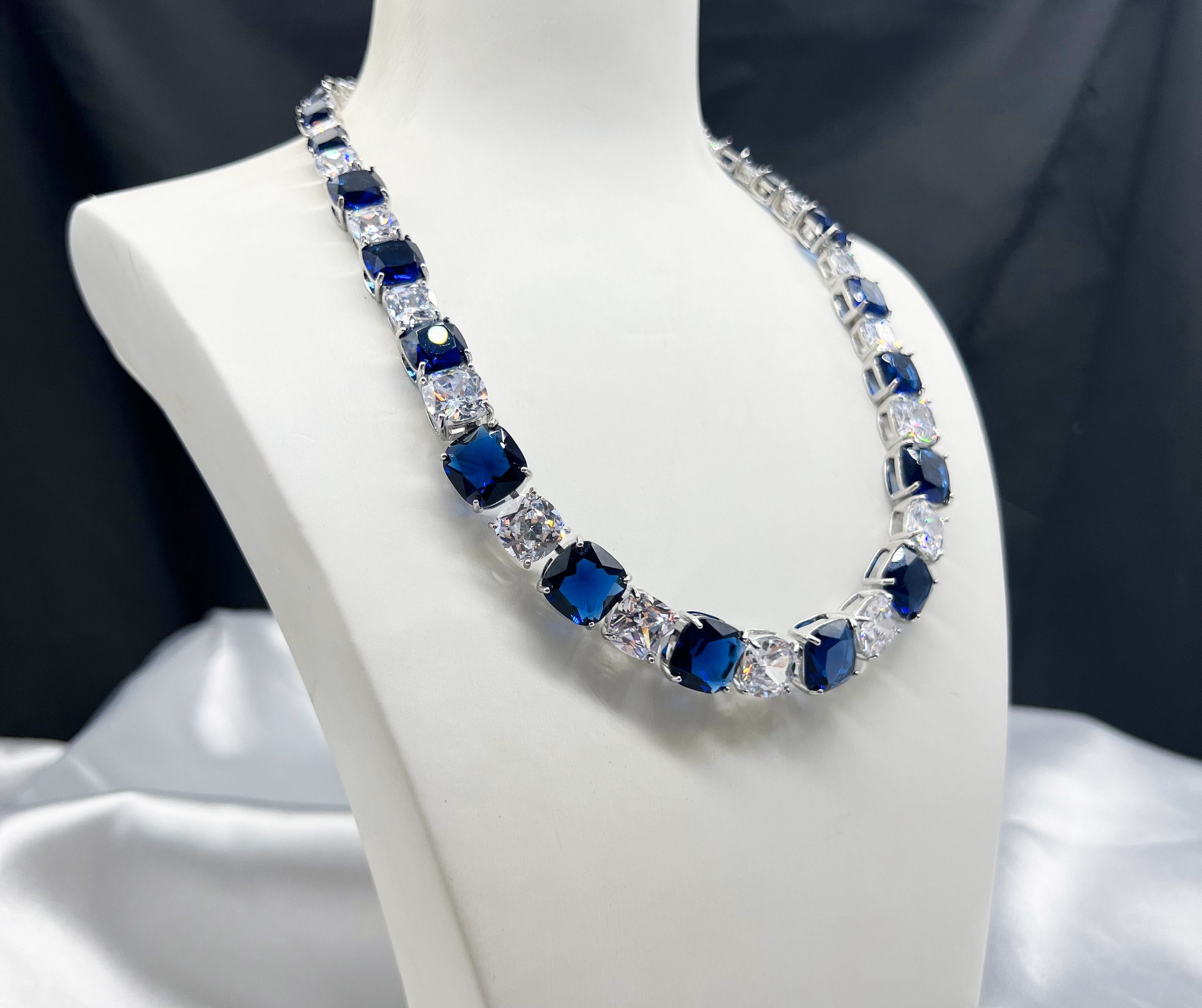 Kashmir sapphire necklace deals