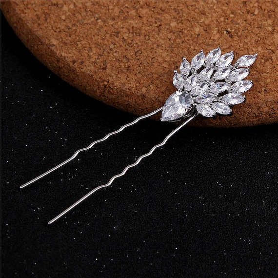 Exclusive Simulated Diamond (cubic Zirconia) Marquise Berry  display picture 2