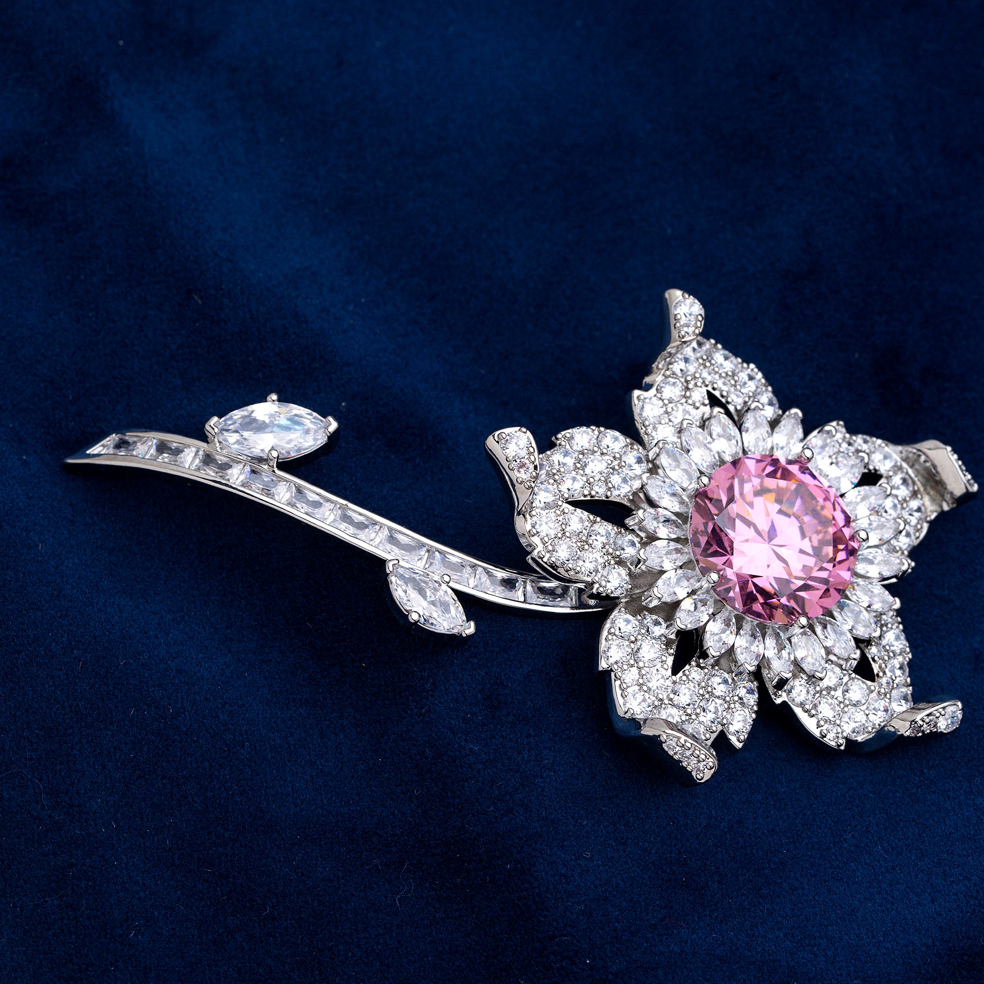 Queen Elizabeth's Williamson Jonquil Flower Brooch Reproduction