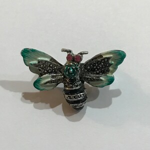 Vintage Bee Brooch  Pin