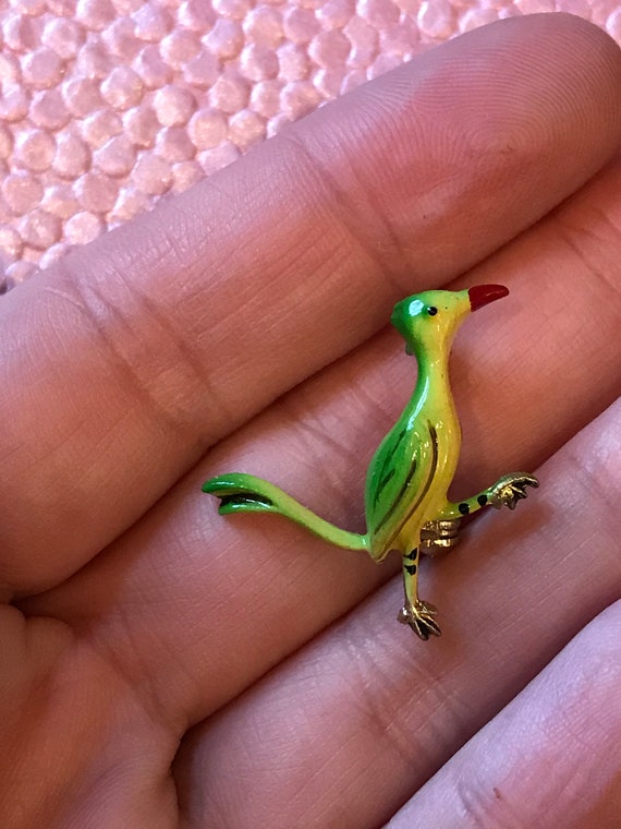 Vintage 1960s Mini Shiny Bird Pin - image 1