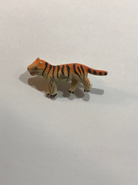 Vintage Tiger Brooch Pin - image 2