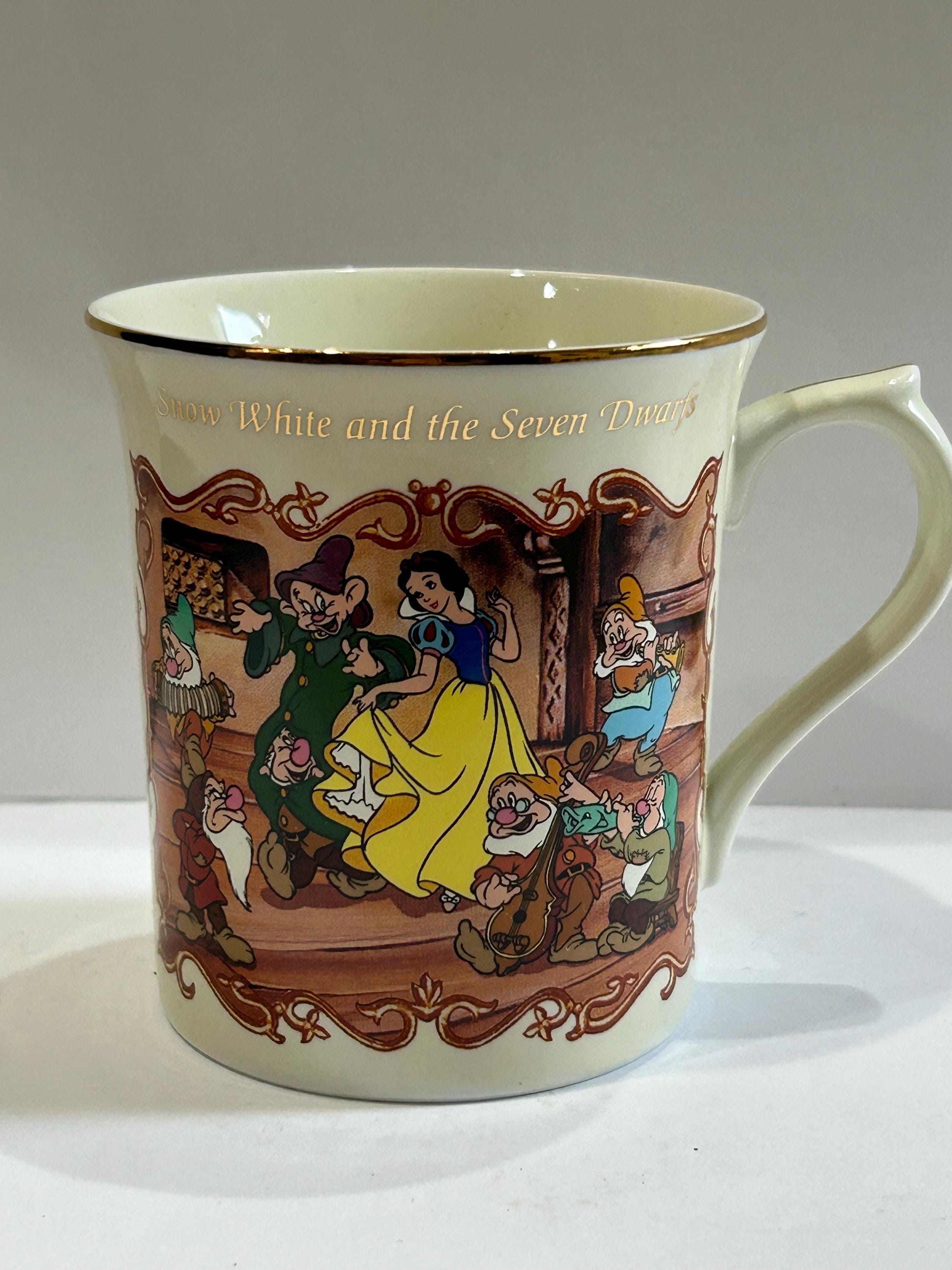 LENOX DISNEY 白雪姫 2005 クッキー入れ 保管陶器 LENOX DISNEY 白雪姫 LENOX DISNEY 白雪姫 2005 クッキー入れ 保管陶器 LENOX DISNEY 白雪姫