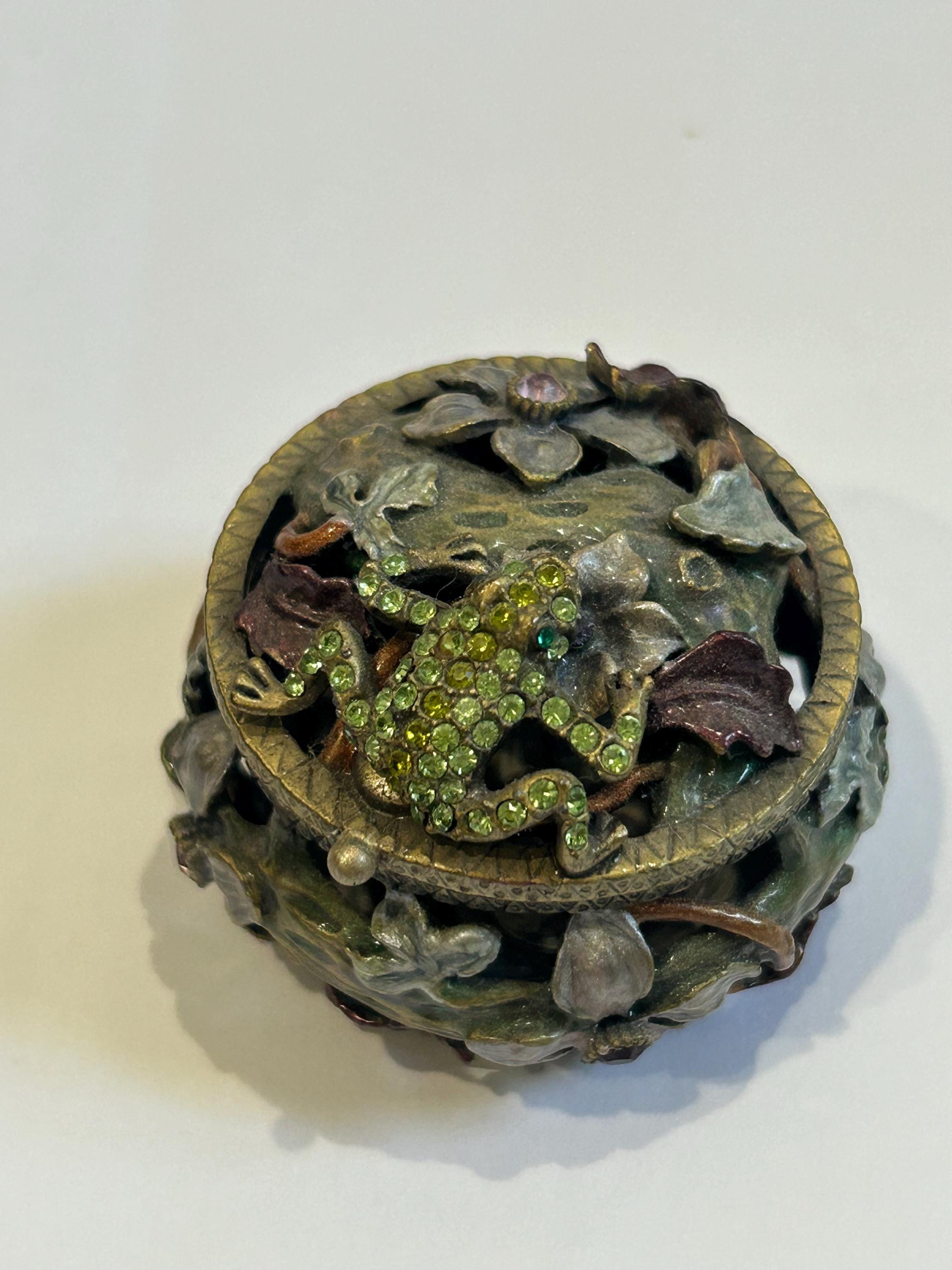 Vintage Filigree Rhinestone Frog Themed Hinged Trinket Box