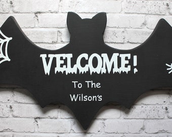 Bat Welcome Sign, Halloween welcome sign, Halloween sign, Halloween bat decor, Halloween personalized welcome sign, personalized family sign