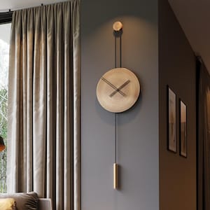 Große moderne Wanduhr: Minimalistisches Stahl & Nussbaum Design