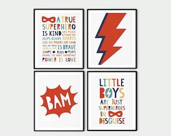 Set di 4 stampe di supereroi, arte da parete istantanea di supereroi, cameretta dei supereroi, regole dei supereroi, supereroe sotto mentite spoglie Download istantaneo stampabile