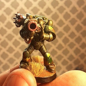 Space marine w/rocket launcher w/green camo print mini by gw hard plastic hand painted and sealed ready to play  for your collection rare