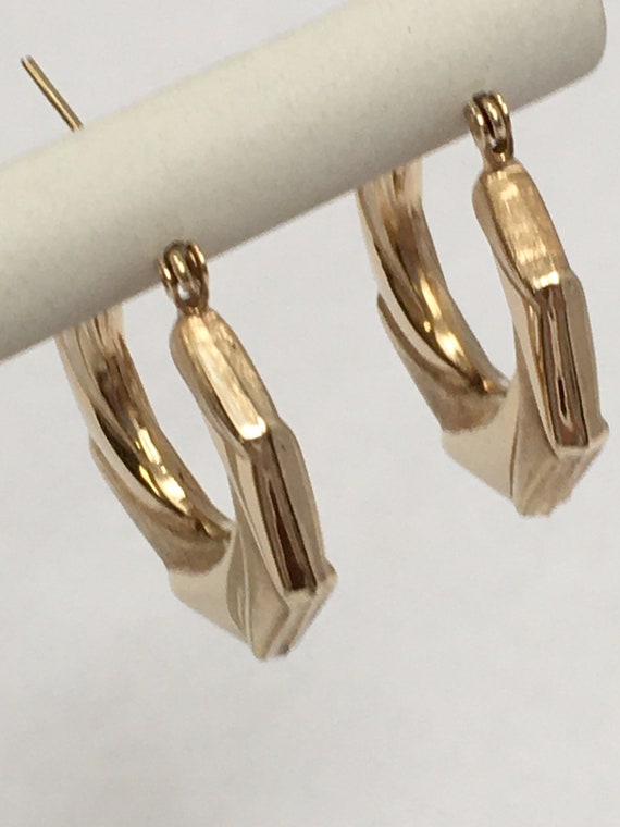 Vintage 14K gold earrings - image 2