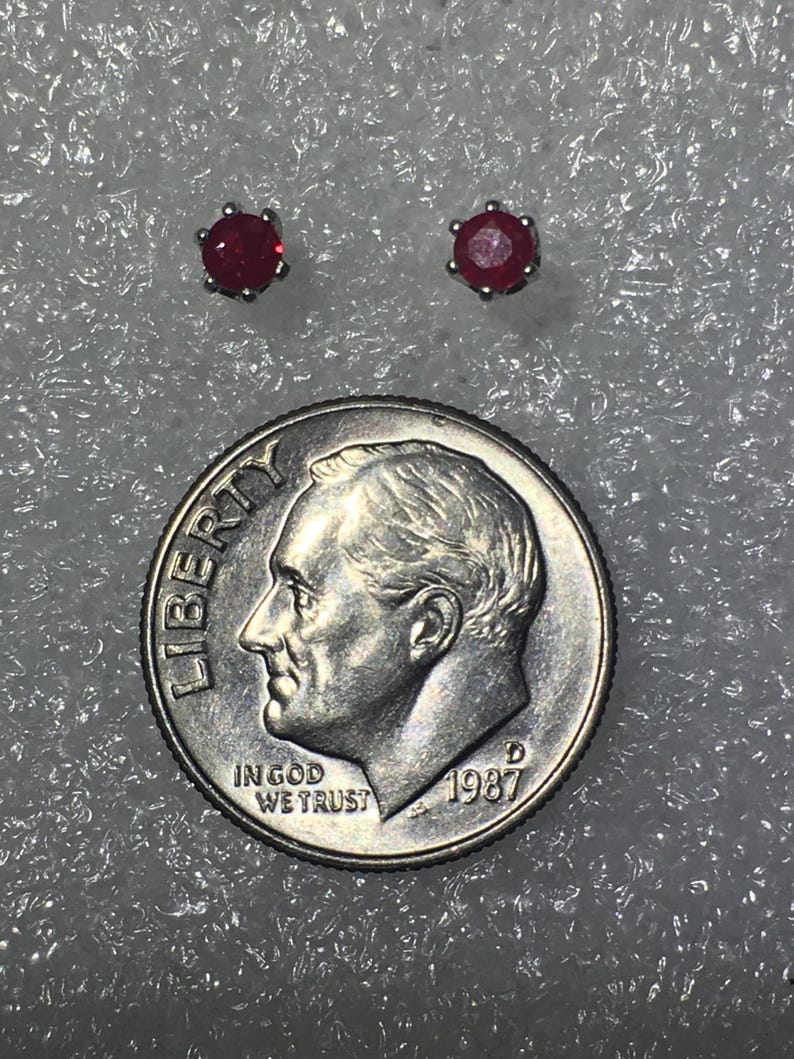 Ruby stud earrings bild 5