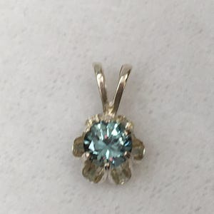 Light Blue 5 mm Montana Sapphire Pendant