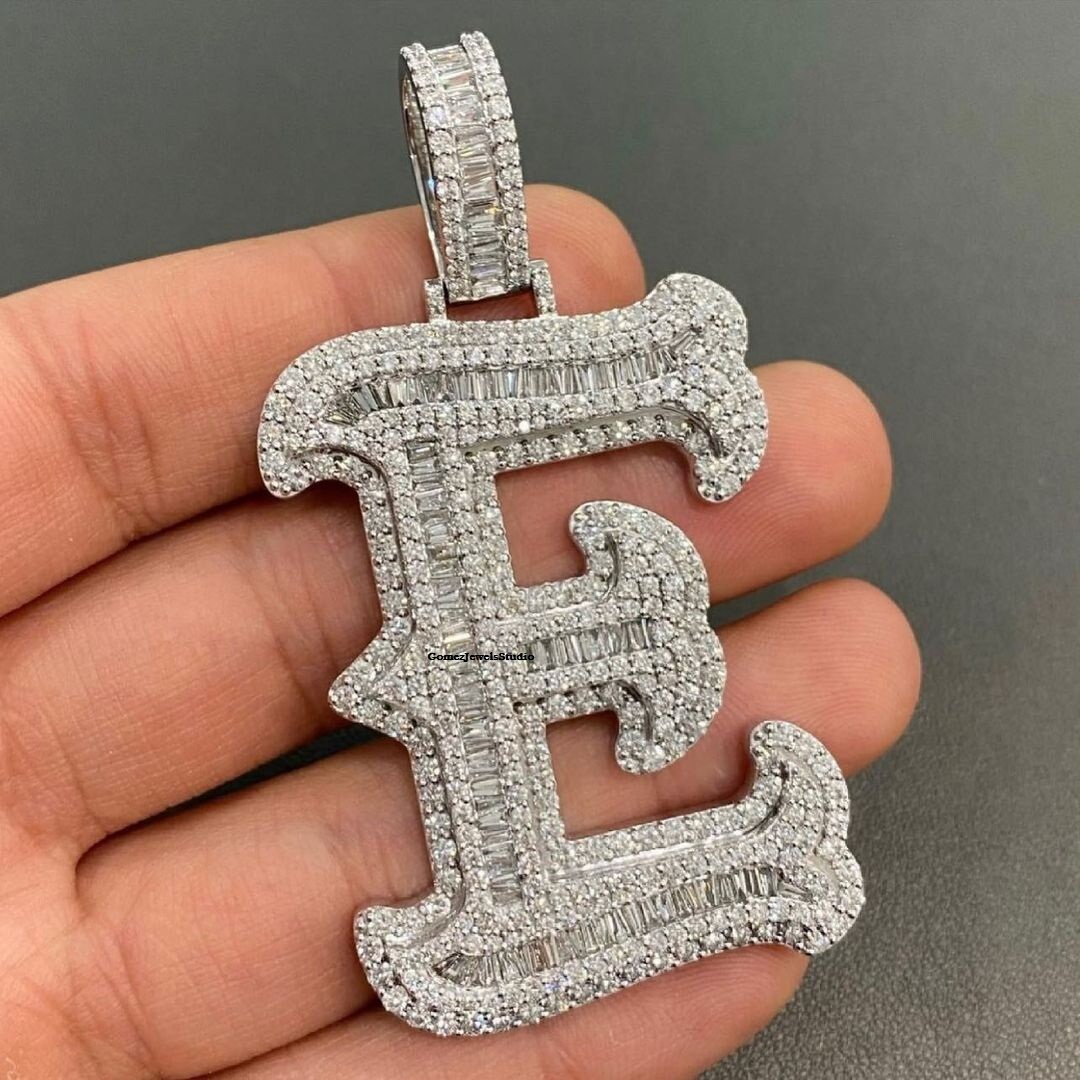 2.74 Ct Baguette Cut Diamond ''E 