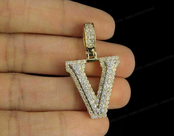 Initial V Letter Pendant Moissanite 