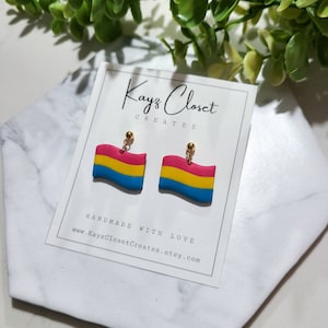 Pansexual Flag Dangle Earrings, Wavy Flag Earrings, Cute Clay Earrings, Pansexual Flag Earrings, Pride Clay Earrings, LGBTQ Clay Earrings