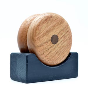 Yoyo, Heritage Series Hard Wood Classic Fixed Axle Yo-Yo - Handcrafted Vintage Toy for Kids and Adults