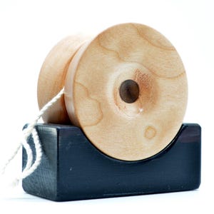 Yoyo, Victory Series Hard Wood Special Fixed Axle Yo-Yo - Handcrafted Vintage Toy for Kids and Adults