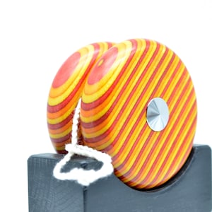 Yoyo, Heritage Series Classic Wooden Yo-Yo with Ball Bearing - Handcrafted Vintage Toy for Kids and Adults