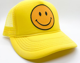 Amarelo | Cara feliz de <br> Entrega Rápida? Chapéu do remendo do sorriso | Chapéu sorridente | Malha da espuma de <br> Entrega Rápida? Boné de beisebol unissex