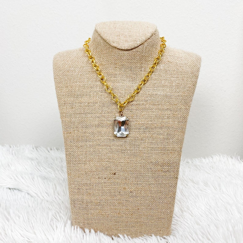 STONE CHARM NECKLACE Pewter Big Stone Charm Necklace Chunky Gold Chain Pendant Lobster Closure Jewelry Accessories