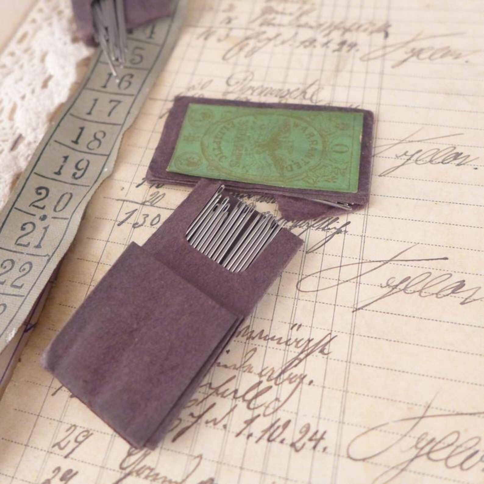 Vintage Needles a set of sewing needles vintage embroidery | Etsy