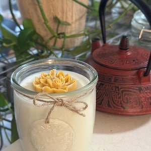 Sandalwood mason jar candle