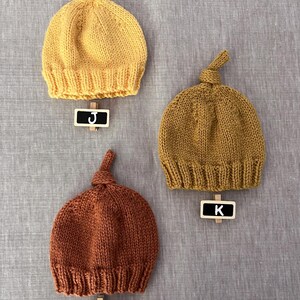 Hand-knitted Wool Baby Beanie with Top Knot beanie/newborn beanie/ newborn hat/baby hat/unisex baby hat/baby girl/ baby boy/wool/Handknitted image 5