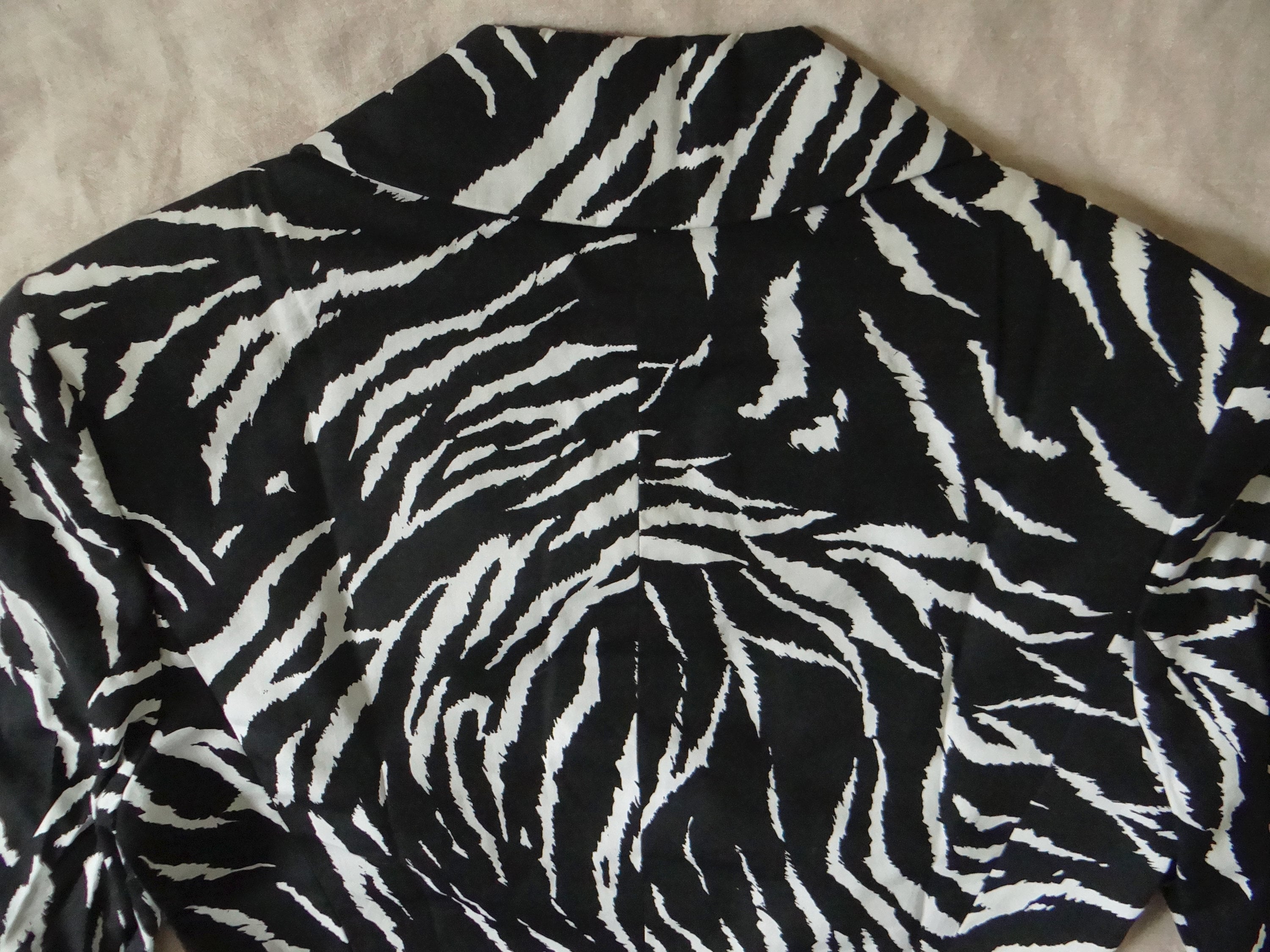 【Gianni Versace 】ショートコート Versus 1996 Runway Gianni Versace Zebra Print Cropped Jacket